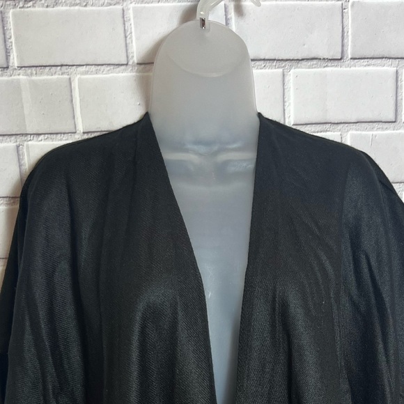 Reversible Acrylic women Poncho made in ECUADOR/black one size - Picture 3 of 10